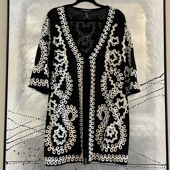 Once Again Sweaters - ONCE AGAIN Cardigan. Size L. Black & White.